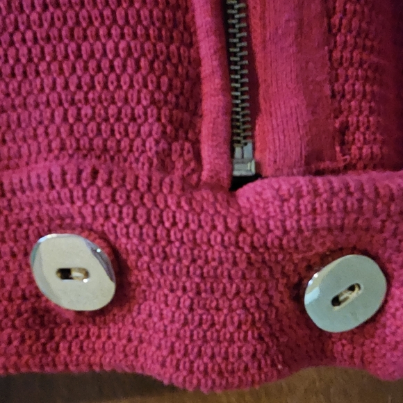 Chico Size 3 Red Knit Sweater Asymmetrical Gold Zipper - Picture 3 of 9